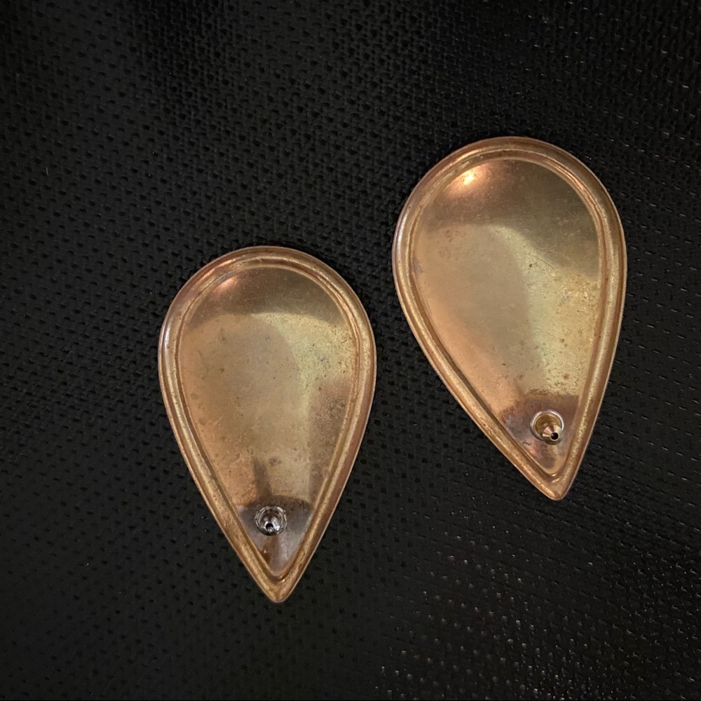 Vintage Teardrop Earrings - Picture 3 of 3